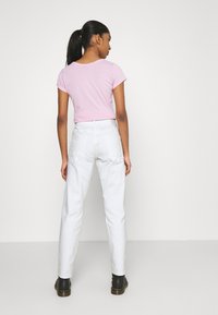 G-STAR KATE BOYFRIEND - Calças de ganga de perna direita - white