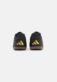 adidas Performance PREDATOR CLUB IN SALA czarny