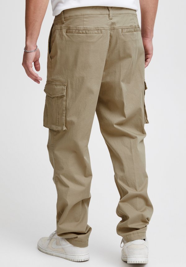 SDJOE REGULAR FIT - Cargo trousers - tree house3