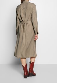 Marc O'Polo Abito a camicia - beige