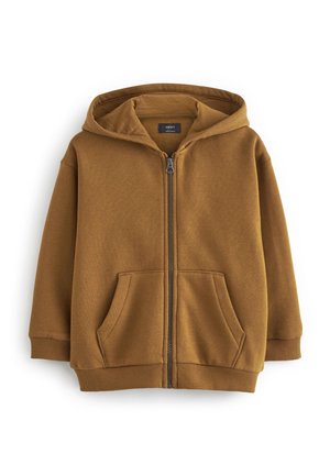 Brauner Kapuzenpullover mit Reißverschluss, vorn mit Kängurutaschen und gerippten Bündchen, flach auf weißem Hintergrund dargestellt.