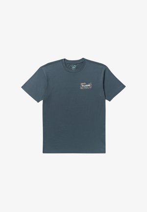 Czarna szara koszulka z krótkim rękawem wykonana z bawełny, z okrągłym dekoltem. Posiada małe, kolorowe logo nadrukowane na piersi.