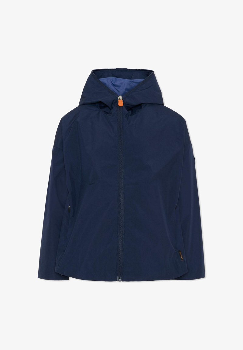 Veste à capuche bleu marine avec fermeture éclair frontale et poches latérales zippées. Tissu léger et lisse avec tirette de fermeture éclair orange.