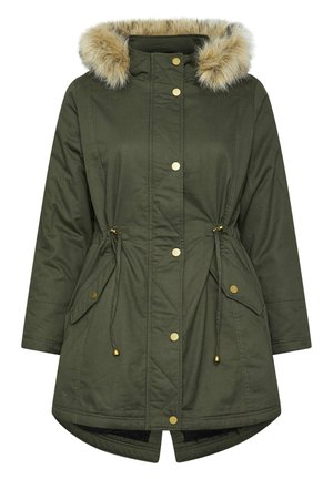 Olijfgroene parka-jack met nepbont capuchon. Voorzien van gouden drukknopen, een trekkoord in de taille en een contrasterende binnenvoering. Rechte zoom met zijzakken.
