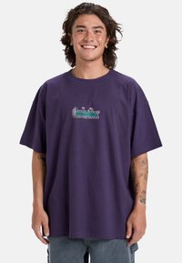 Επιλέχθηκε, purple velvet