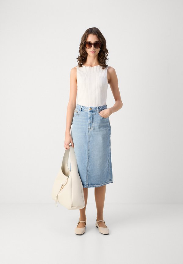 STRUCTURED TANK - Top - soft ice2