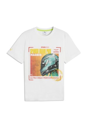 Witte T-shirt met afbeelding van groene racehelm, tekst "Spanish Grand Prix Madrid 2026" en merk "Ultra High Performance".
