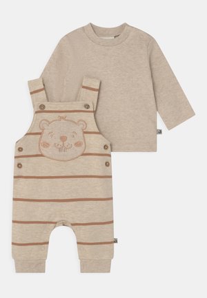 BOYS IN THE WOOD SET - Peto - beige
