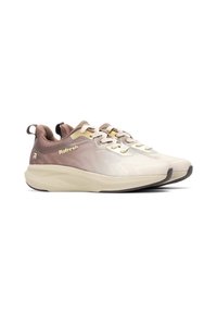 Zapatillas deportivas ligeras con un upper degradado en beige, detalles texturizados y una suela acolchada con tracción de goma sutil.