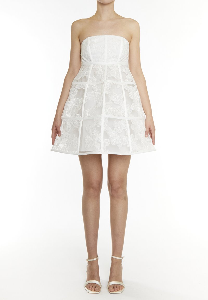 True Decadence MICAH BANDEAU CAGE  - Vestito casual - white