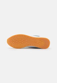Fila ORBIT - Joggesko - white/sea moss
