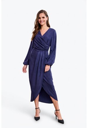 ETHEREAL WHISPER - Długa sukienka