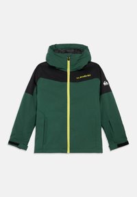 Casaco verde e preto com capuz, apresentando um zíper amarelo e logótipo. O material parece durável com uma textura suave e bolsos.