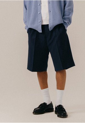 BLKVIS, SUIT BAGGY - Shorts - blueberry