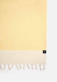 MAЯSIKØH ISOLA DI DINO - Strandhanddoek - yellow