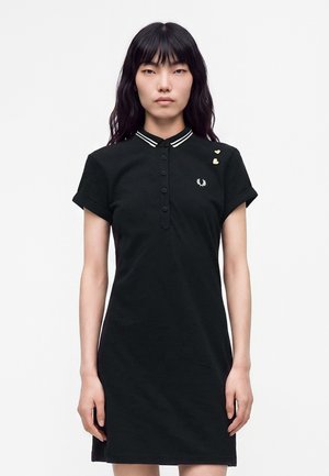 Fred Perry, TIPPED POLO DRESS - Дневна рокля - black