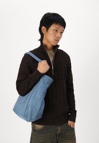 Selected Homme SLHRYAN STRUCTURE - Stickad tröja - chocolate torte