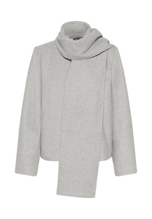 Manteau en laine gris avec un large col en écharpe, silhouette droite, manches longues et devant sans couture. Texture douce sans fermetures visibles.