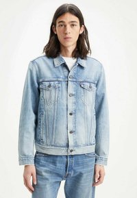 Levi's® THE TRUCKER Jeansjacke light indigo/hellblau Zalando