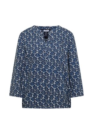 Blouse met lange mouwen en een marineblauw waaierpatroon op een witte achtergrond, ronde halslijn met een kleine V-uitsnijding en een losse pasvorm.