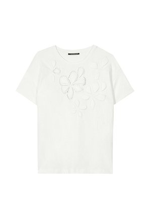 Weißes T-Shirt mit kurzen Ärmeln und rundem Ausschnitt, vorne mit floraler Cut-Out-Stickerei, hergestellt aus leichtem Stoff.