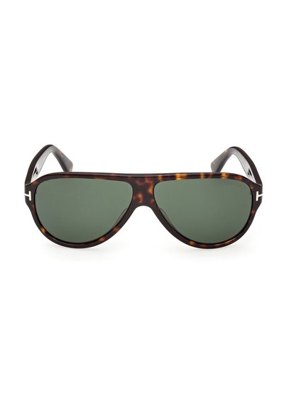 Lunettes de soleil aviateur en écaille de tortue avec verres verts foncés et accents en forme de T argentés sur les branches, vues de face sur un fond blanc.