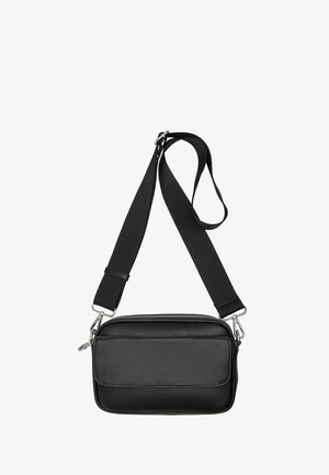 Geantă crossbody neagră din piele sintetică texturată, cu închidere cu fermoar, curea ajustabilă și buzunar frontal plat.