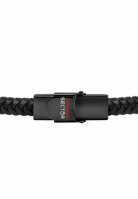 Bracciale in pelle intrecciata nera con fibbia in metallo nero lucido, caratterizzata da un logo sottile e una linea di accento rossa.