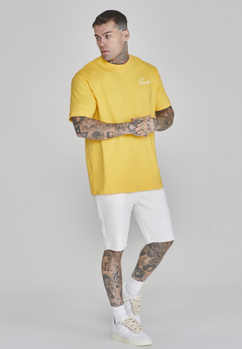 SikSilk T-shirt print geel SikSilk T-shirt print geel