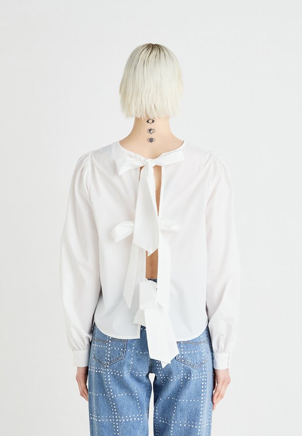 PCNOLINA REVERSIBLE - Bluse - cloud dancer