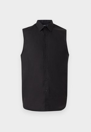 Ærmeløs sort skjorte med knapper og krave, vist fladt på en lys baggrund.