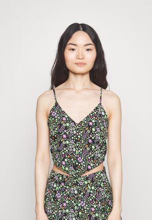 Noisy May Petite NMRUE SINGLET CROP TOP - Top - black