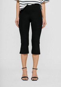 CAPRI  - Shorts - black