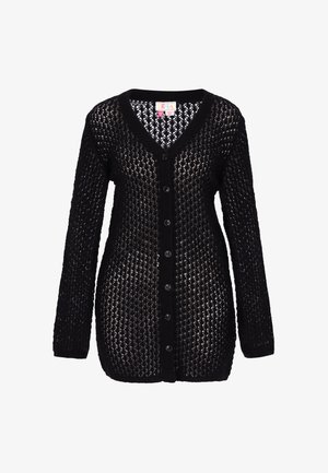 Černý pletený kardigan s výstřihem do véčka, dlouhými rukávy a zapínáním na knoflíky. Má otevřený vzor pletení a texturovaný povrch.