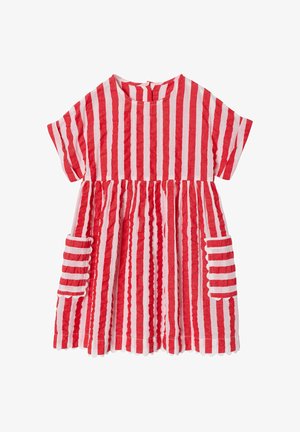 Rotes und weißes, vertikal gestreiftes Kurzarmkleid mit geraffter Taille und aufgesetzten Fronttaschen mit horizontalen Streifen.
