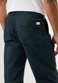 Pepe Jeans Hlače - dulwich blue