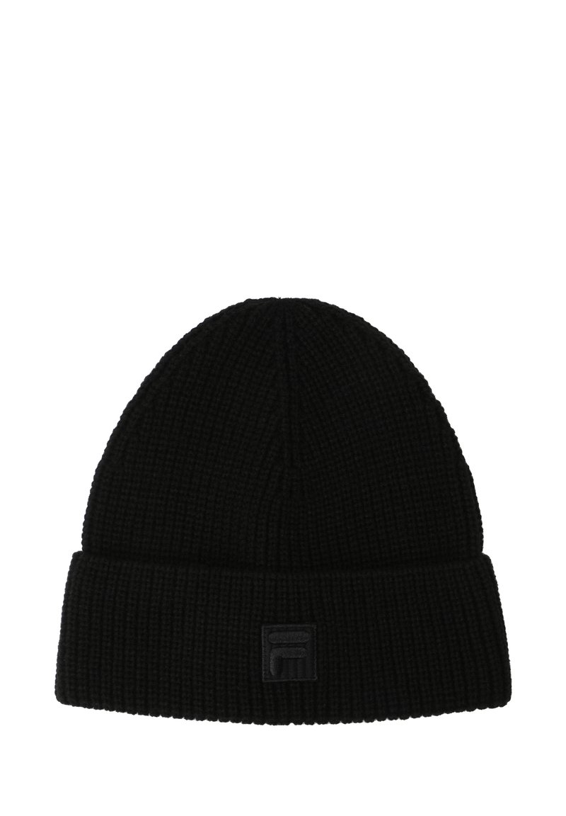 Berretto di lana nero lavorato a maglia con texture a costine e orlo ripiegato. Presenta un piccolo patch con logo nero sul davanti.