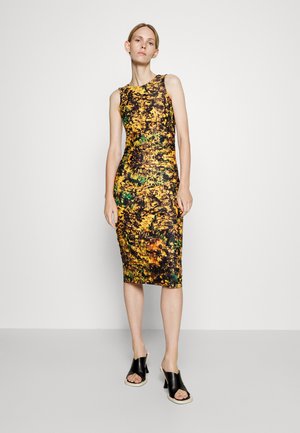 Lukhanyo Mdingi THE KENDALL DRESS - Φόρεμα από ζέρσεϊ - frosty chalk