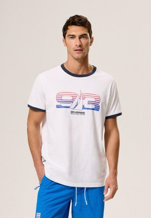 Diverse, - T-shirt z nadrukiem