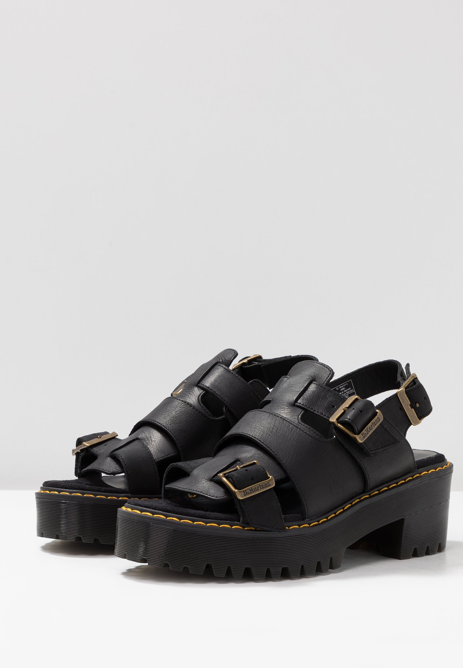 ariel dr martens