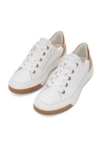 Weiße Schnürsneaker mit strukturierter Oberfläche, braunen Akzenten und Gummisohlen. Verfügt über Metallösen und einen seitlichen Reißverschluss für mehr Komfort.