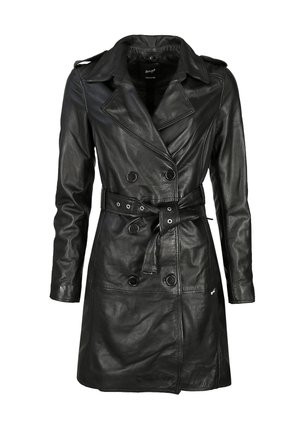 Zwarte leren trenchcoat, dubbelknopsgeschakeld, met een riem in de taille, met gekartelde revers en een gladde textuur. Voorzien van twee grote voorkzakken.