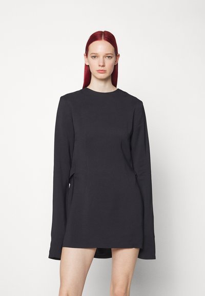 032c SHORT EVENING DRESS - Robe de soirée - dark plum