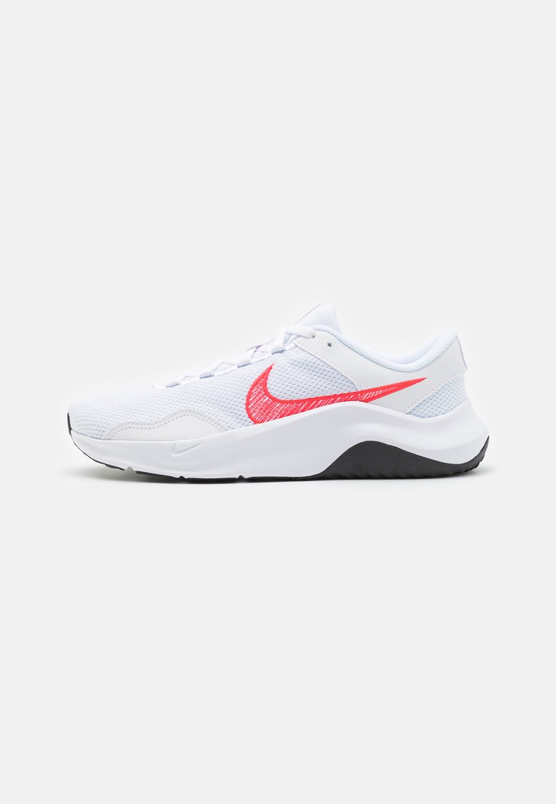 Nike Performance LEGEND ESSENTIAL 3 - Tenisice za trening - white/bright crimson/black/barely grape/metallic silver