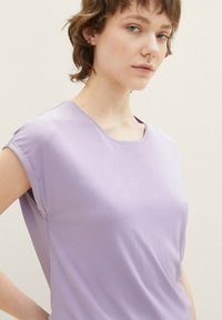 TOM TAILOR DENIM FLUENT TEE - T-Shirt basic - lilac vibe