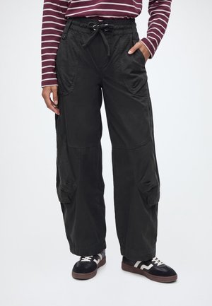 Free People ONSET PARACHUTE - Παντελόνι - black