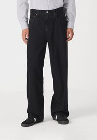 Abercrombie & Fitch ULTRA BAGGY - Vaqueros boyfriend - black