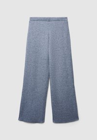 Pantaloni grigi in maglia a gamba larga con vita elasticizzata, esposti piatti su uno sfondo chiaro e uniforme.