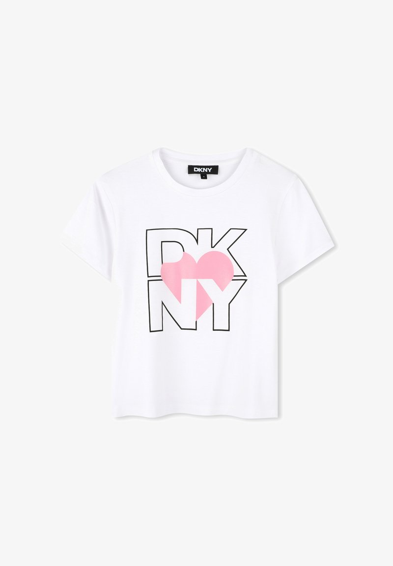 T-shirt en coton blanc avec un texte en contour noir "DKNY" et un cœur rose, manches courtes, col rond et coupe décontractée.