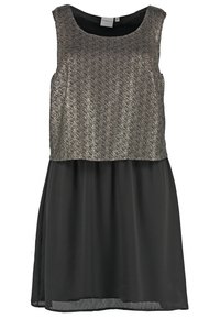 Šaty bez rukávů s texturovaným metalickým šedým topem a volnou černou sukni, s kulatým výstřihem a hladkým materiálem.